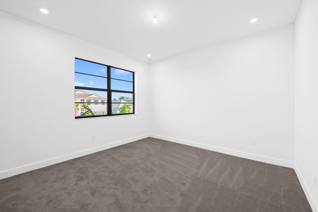 Active With Contract: $1,399,000 (4 beds, 3 baths, 3915 Square Feet)