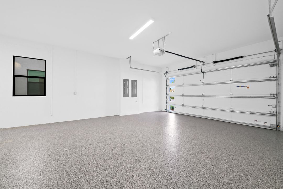 Active With Contract: $1,399,000 (4 beds, 3 baths, 3915 Square Feet)