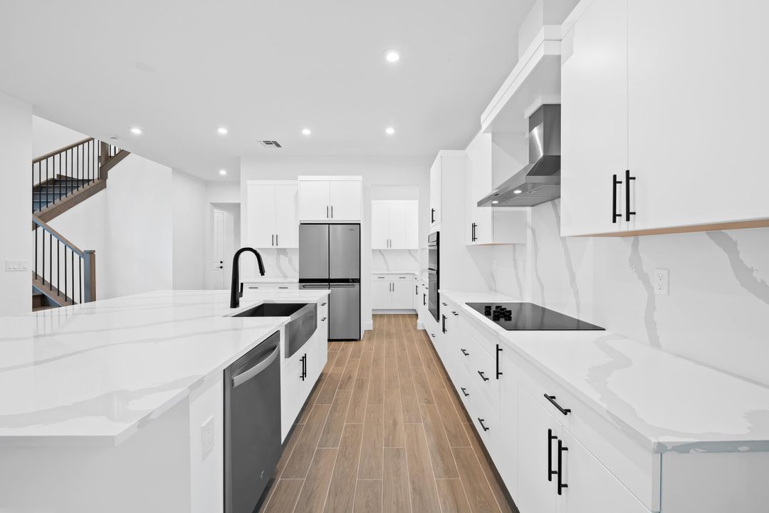 Active With Contract: $1,399,000 (4 beds, 3 baths, 3915 Square Feet)