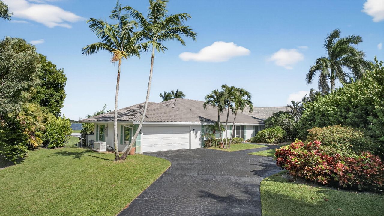 待售: $3,975,000 (4 贝兹, 4 浴室, 3572 平方英尺)