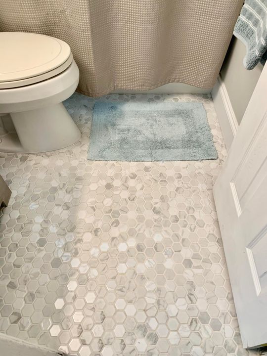 合同活跃: $2,850 (3 贝兹, 1 浴室, 936 平方英尺)