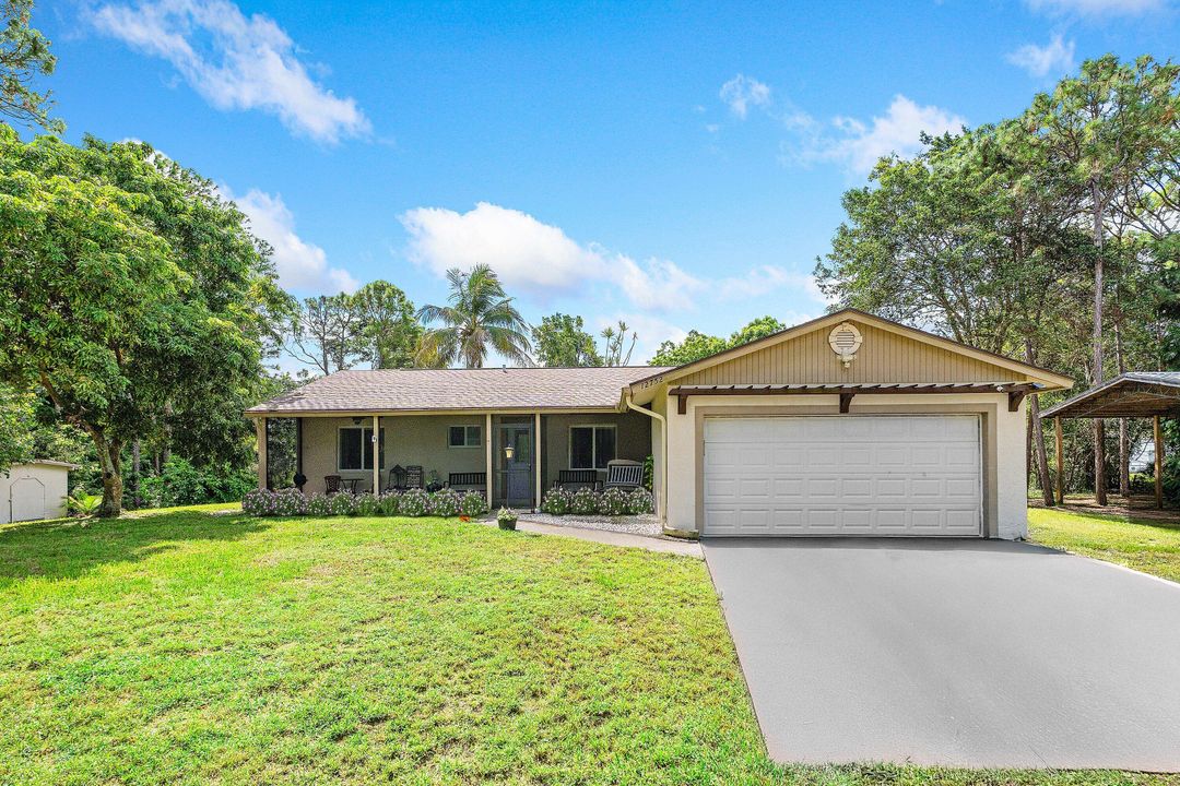 For Sale: $574,999 (3 beds, 2 baths, 1300 Square Feet)