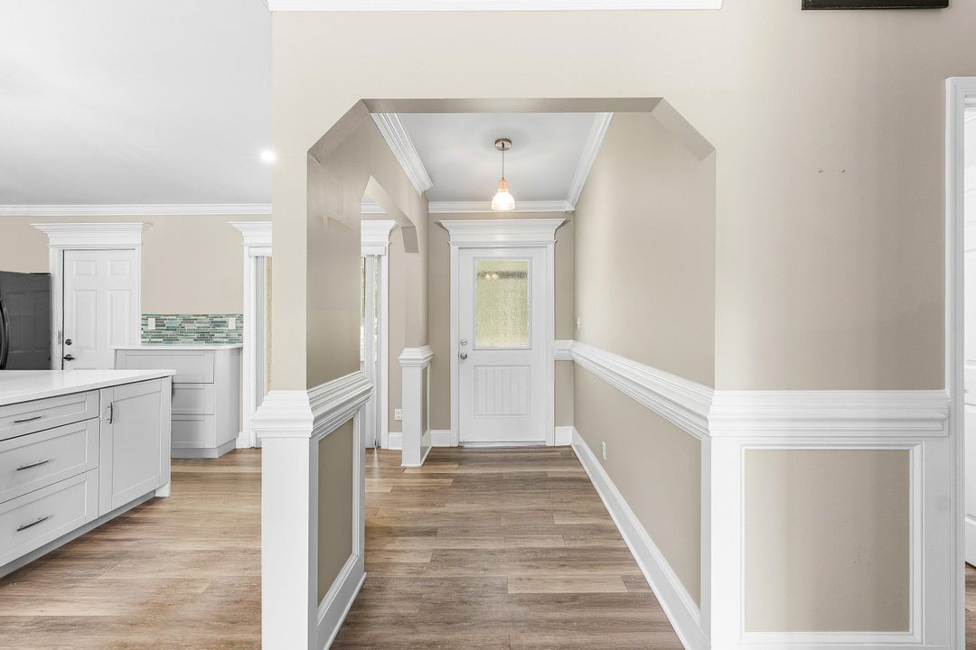 For Sale: $574,999 (3 beds, 2 baths, 1300 Square Feet)