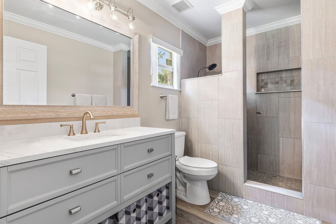 For Sale: $574,999 (3 beds, 2 baths, 1300 Square Feet)