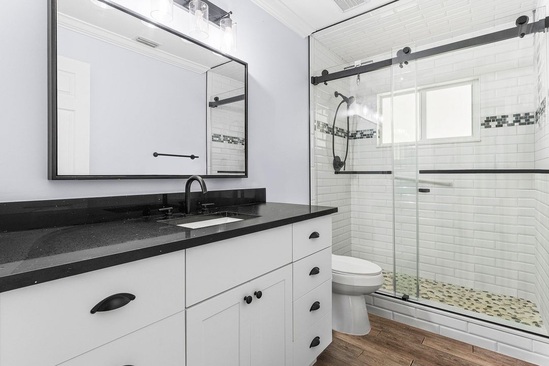 For Sale: $574,999 (3 beds, 2 baths, 1300 Square Feet)