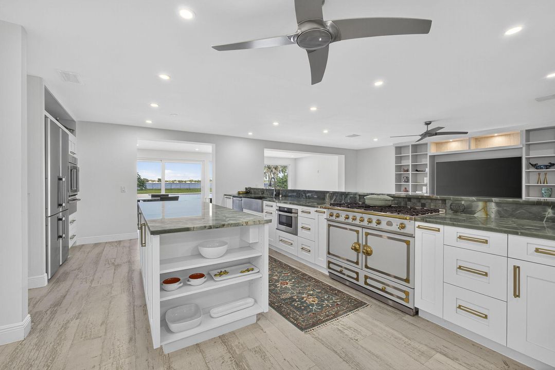 待售: $3,975,000 (4 贝兹, 4 浴室, 3572 平方英尺)