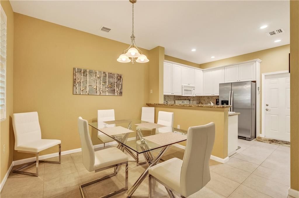 For Sale: $259,000 (3 beds, 2 baths, 1698 Square Feet)