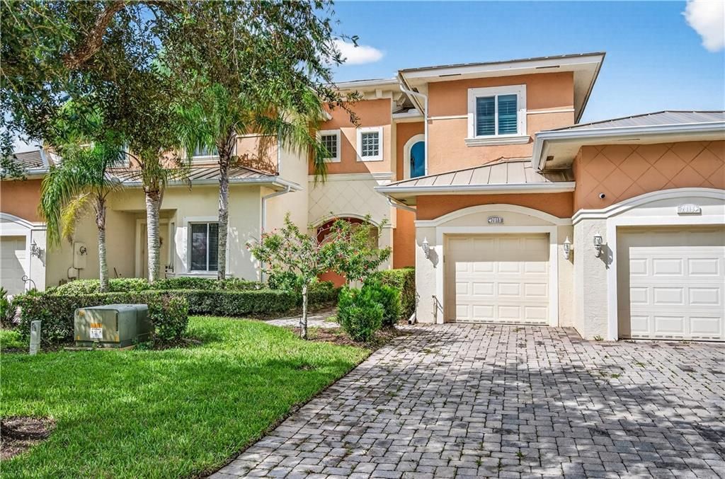 For Sale: $259,000 (3 beds, 2 baths, 1698 Square Feet)