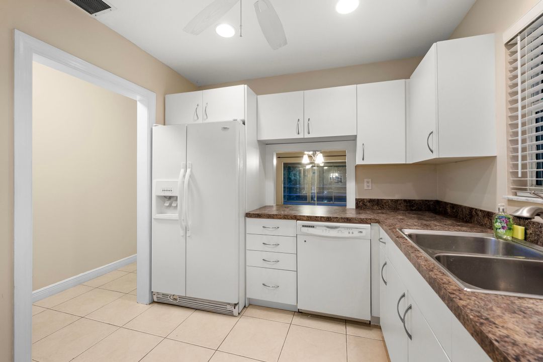 Active With Contract: $1,700 (2 beds, 2 baths, 1032 Square Feet)