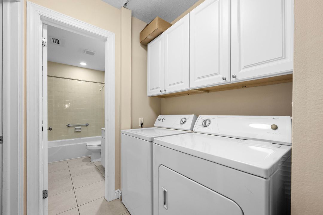 Active With Contract: $1,700 (2 beds, 2 baths, 1032 Square Feet)