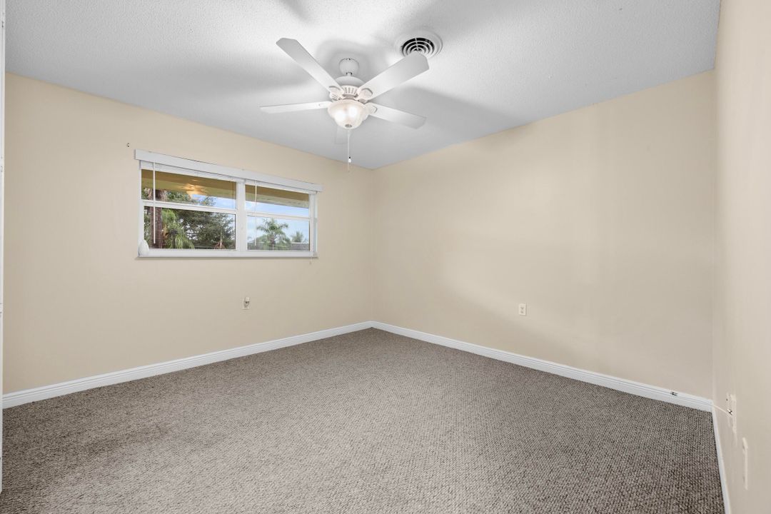 Active With Contract: $1,700 (2 beds, 2 baths, 1032 Square Feet)