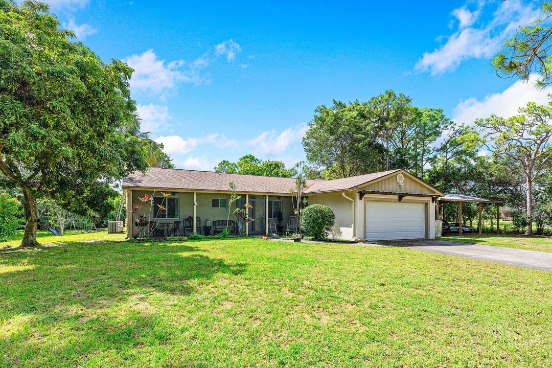 For Sale: $574,999 (3 beds, 2 baths, 1300 Square Feet)