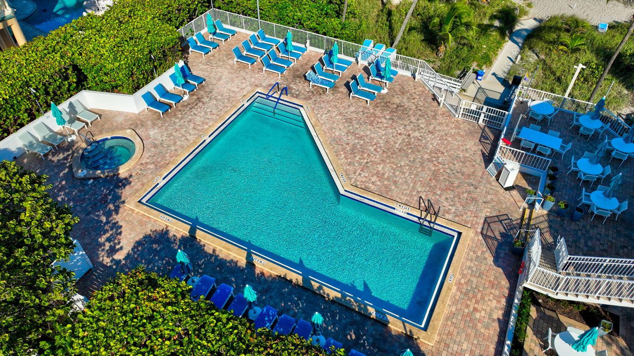 待售: $699,900 (2 贝兹, 2 浴室, 1372 平方英尺)