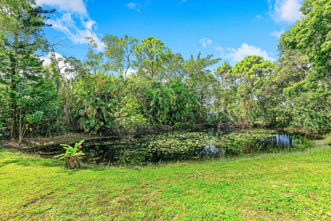 For Sale: $574,999 (3 beds, 2 baths, 1300 Square Feet)