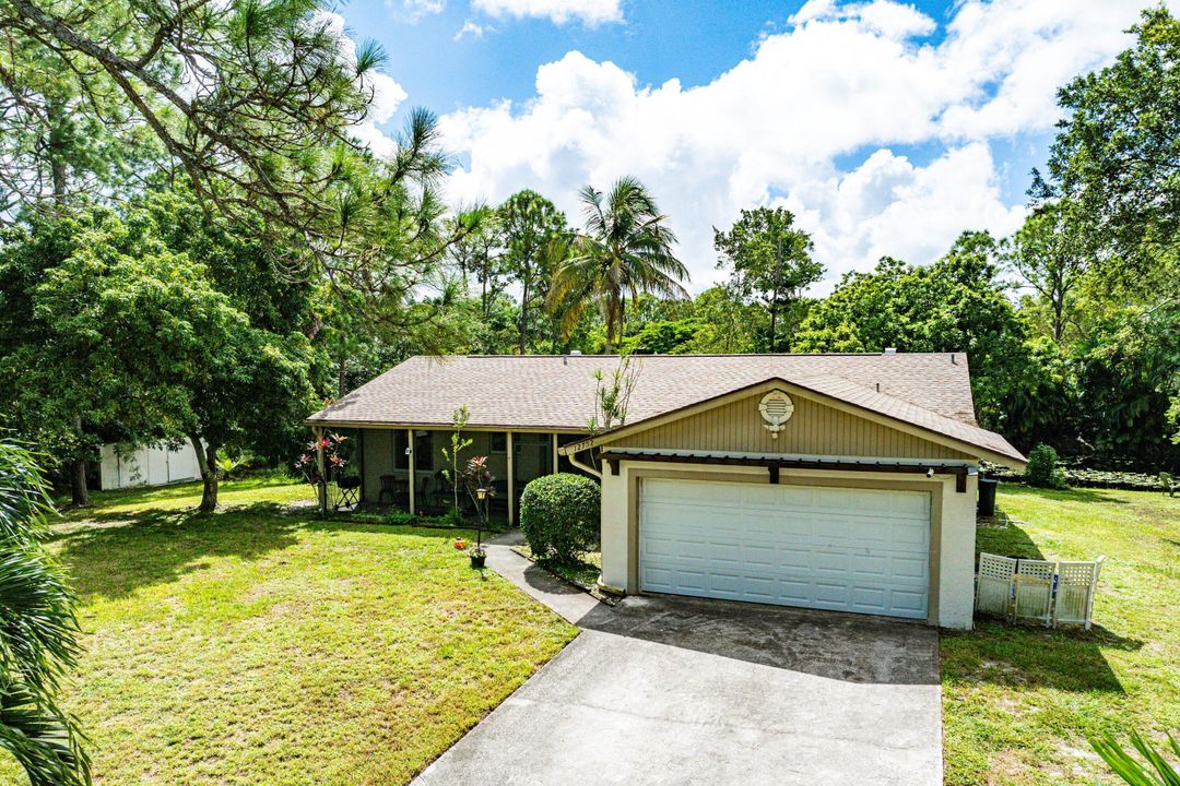 For Sale: $574,999 (3 beds, 2 baths, 1300 Square Feet)