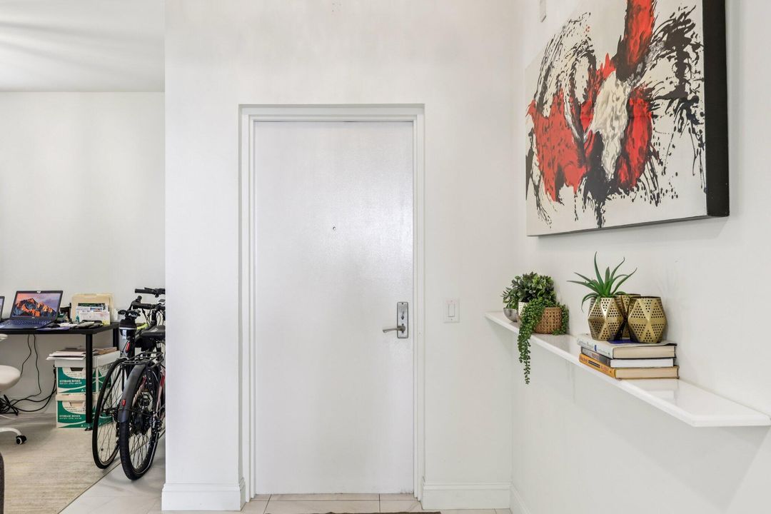 Active With Contract: $685,000 (2 beds, 3 baths, 1852 Square Feet)