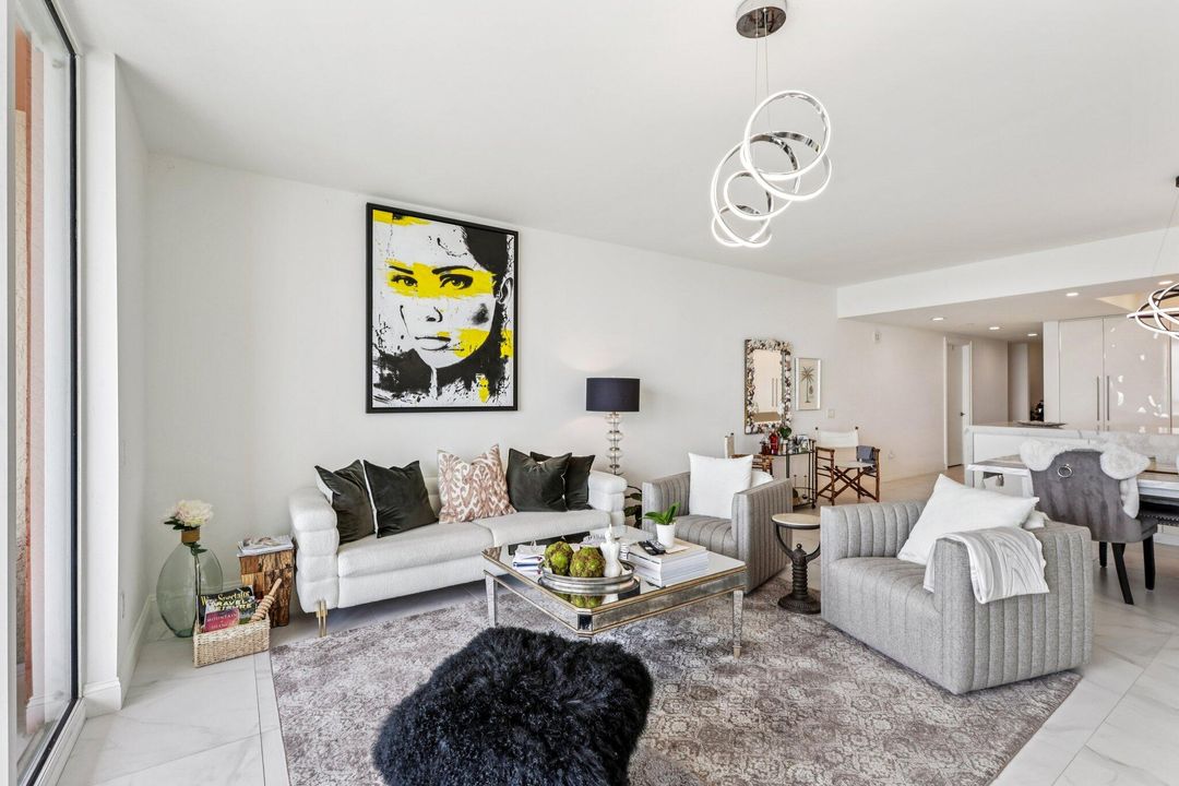Active With Contract: $685,000 (2 beds, 3 baths, 1852 Square Feet)