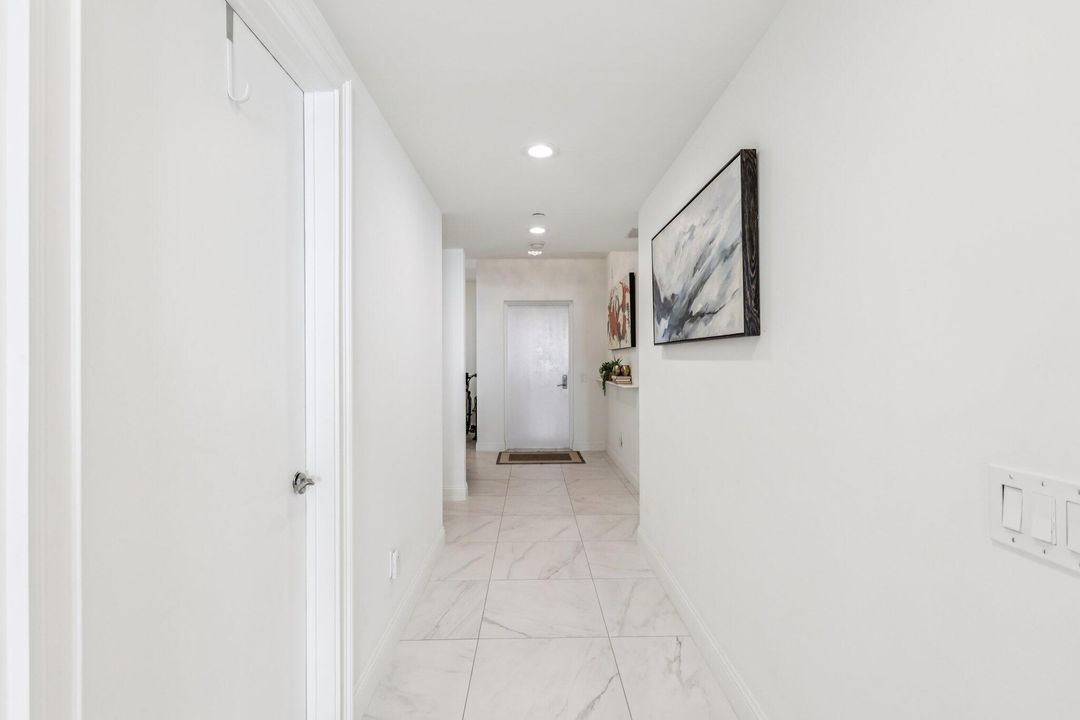 Active With Contract: $685,000 (2 beds, 3 baths, 1852 Square Feet)