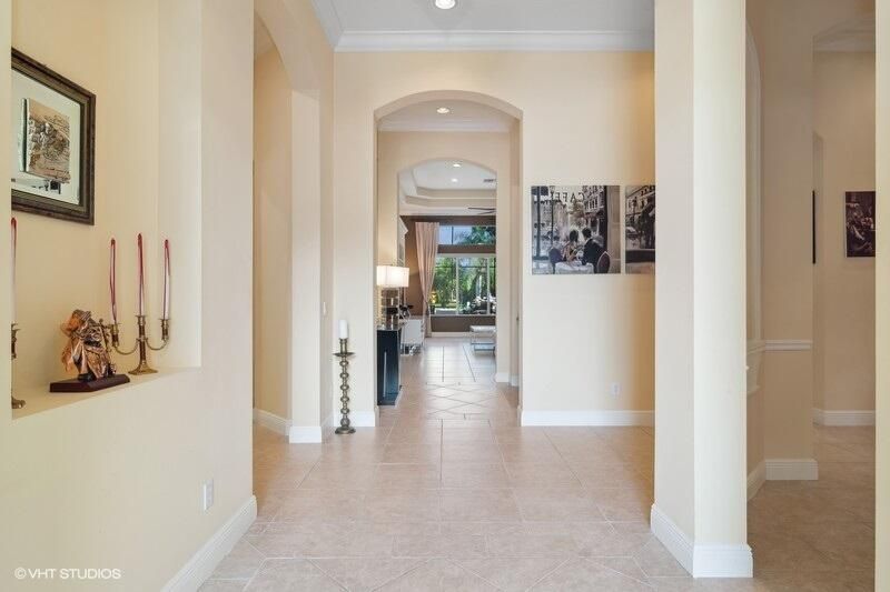 出租: $5,000 (3 贝兹, 3 浴室, 2708 平方英尺)