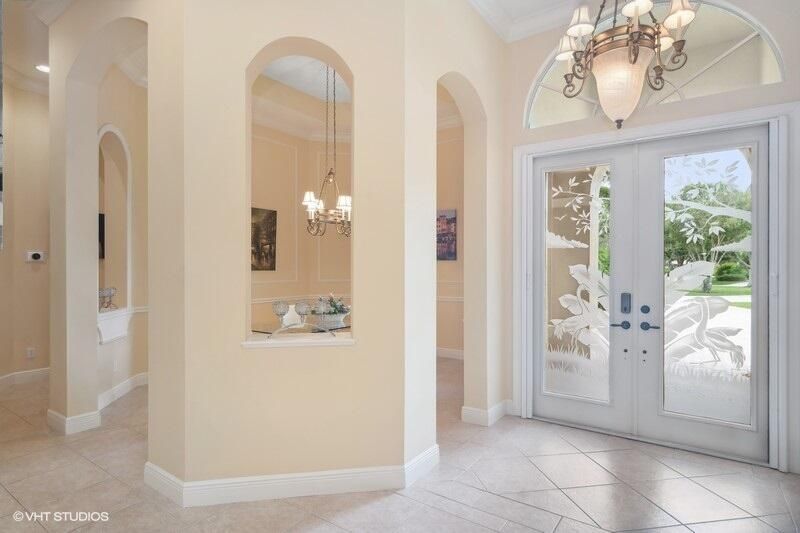 出租: $5,000 (3 贝兹, 3 浴室, 2708 平方英尺)