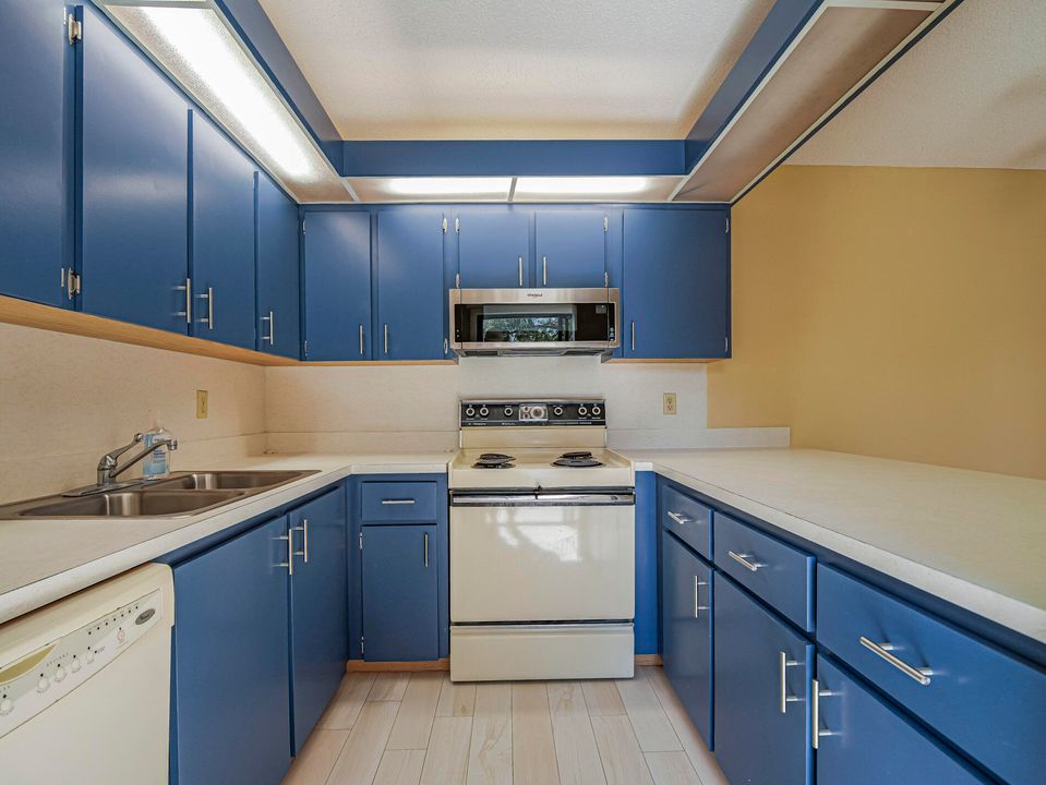 En Venta: $190,000 (2 camas, 2 baños, 1140 Pies cuadrados)