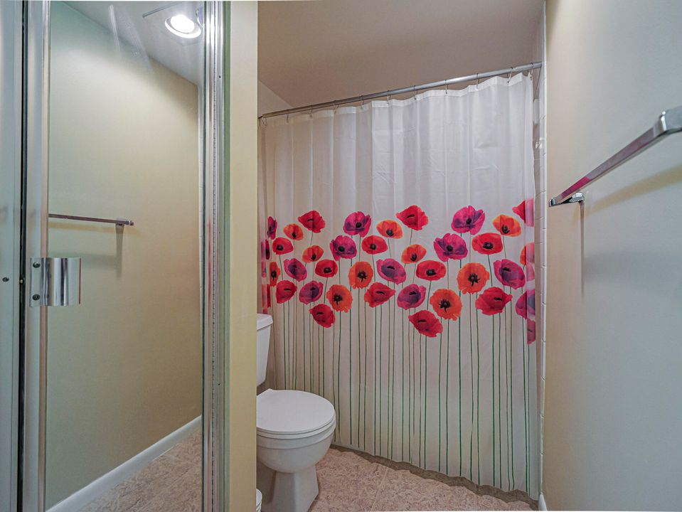 En Venta: $190,000 (2 camas, 2 baños, 1140 Pies cuadrados)