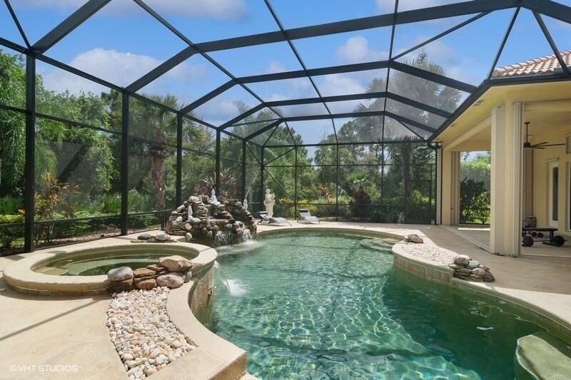 出租: $5,000 (3 贝兹, 3 浴室, 2708 平方英尺)