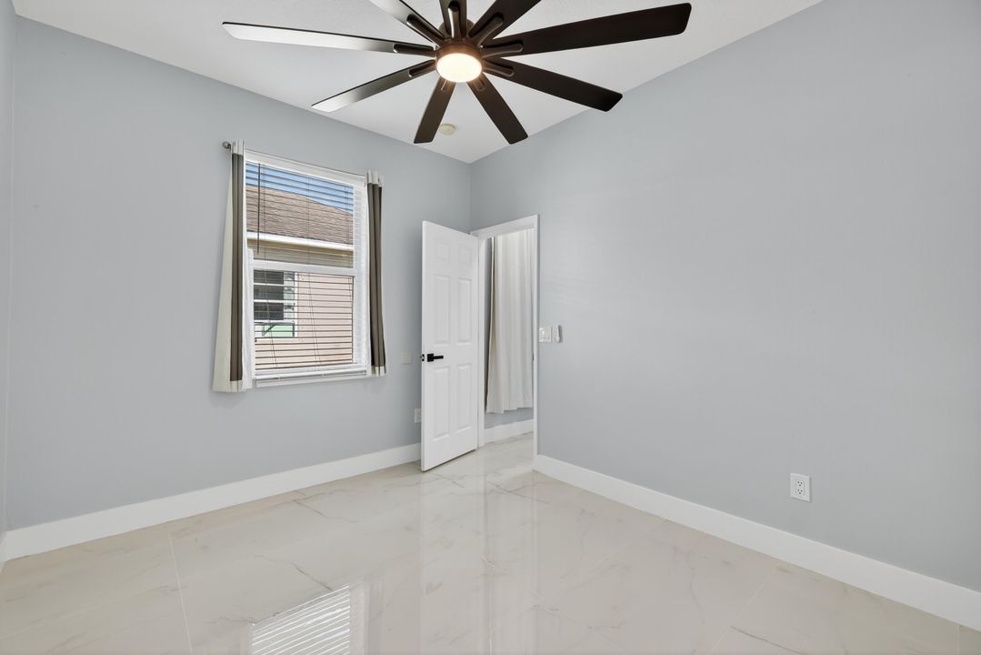 Под контрактом: $570,000 (5 спален, 3 ванн, 2889 Квадратных фут)