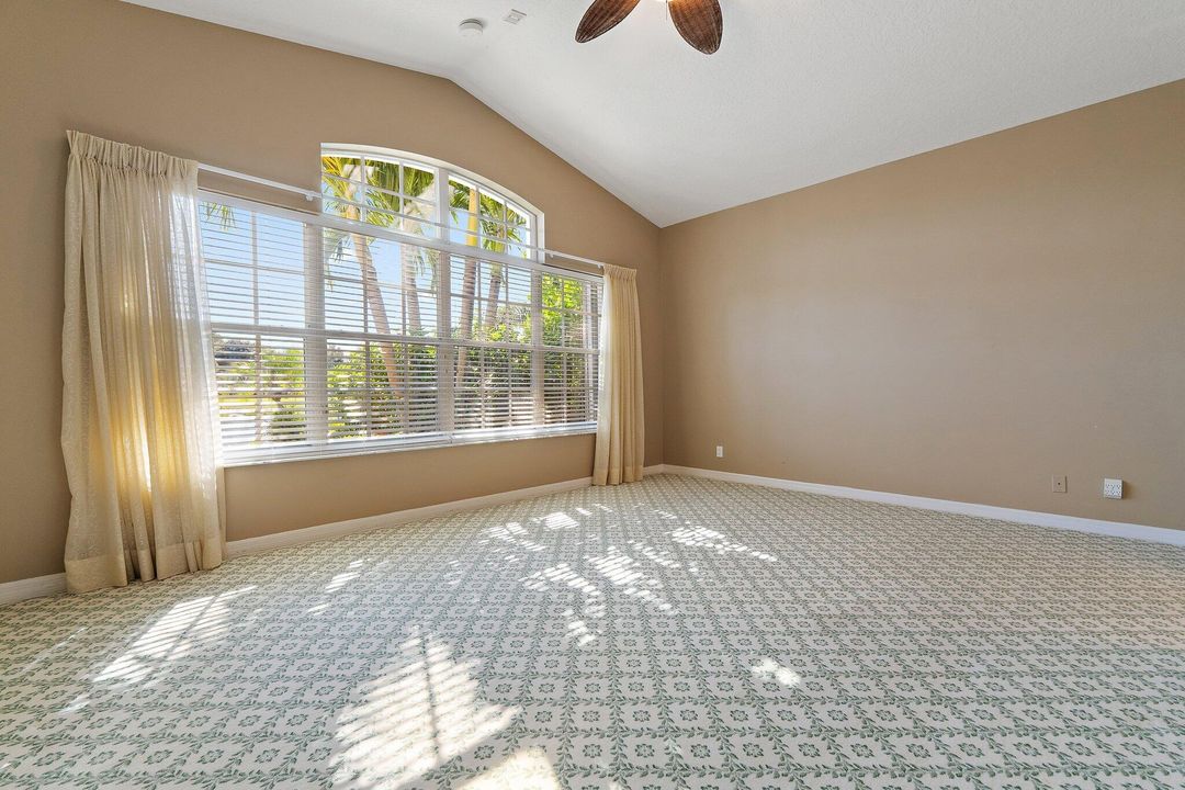 For Sale: $1,200,000 (3 beds, 2 baths, 2033 Square Feet)