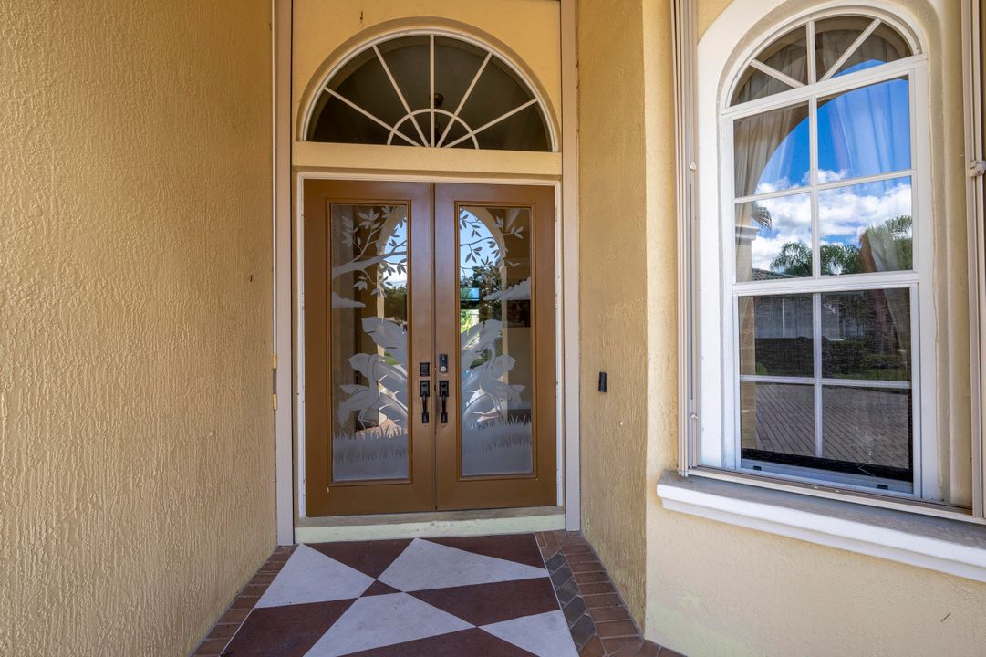 出租: $5,000 (3 贝兹, 3 浴室, 2708 平方英尺)