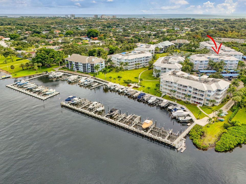 For Sale: $1,170,000 (3 beds, 3 baths, 1792 Square Feet)