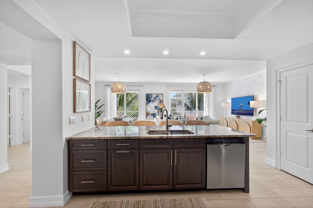 For Sale: $1,170,000 (3 beds, 3 baths, 1792 Square Feet)