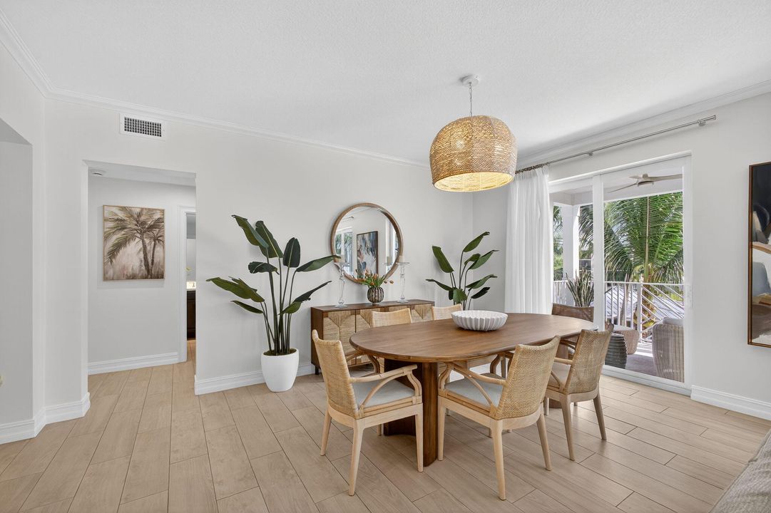 For Sale: $1,170,000 (3 beds, 3 baths, 1792 Square Feet)