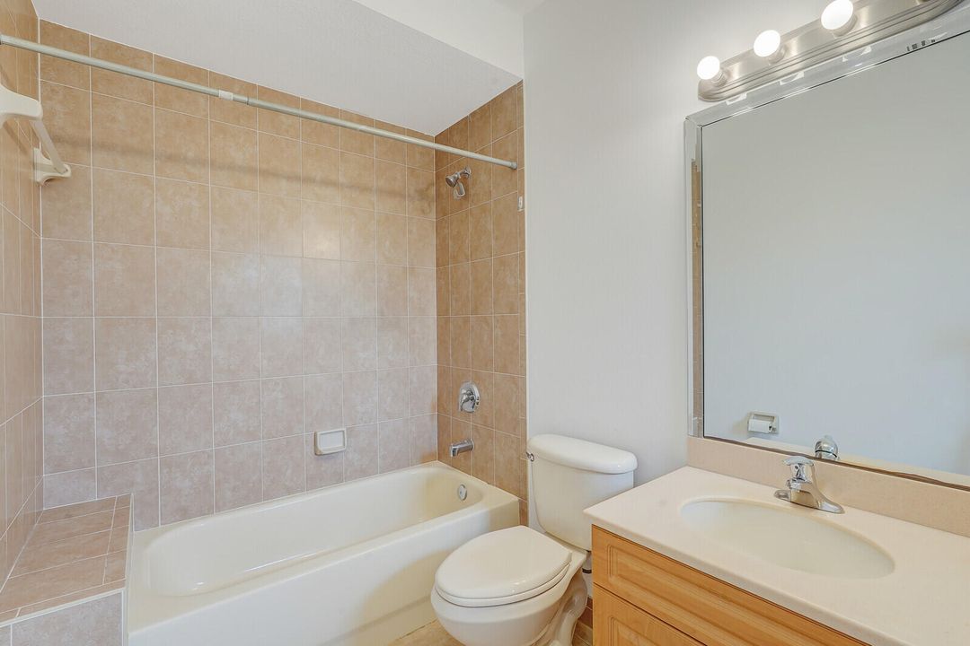 En Venta: $1,175,000 (5 camas, 4 baños, 3694 Pies cuadrados)