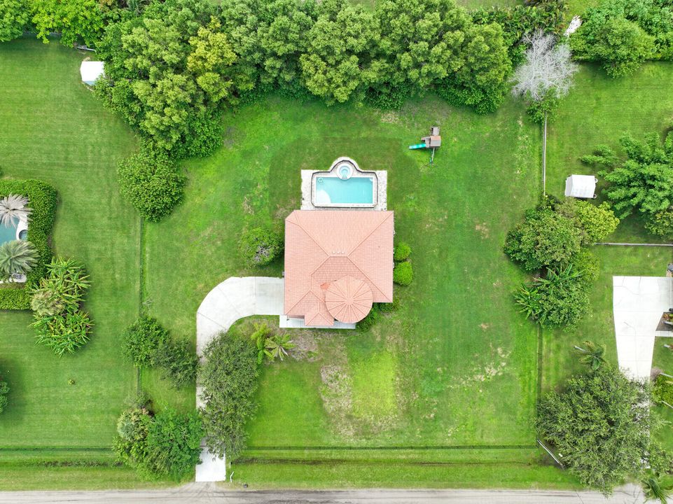 En Venta: $1,175,000 (5 camas, 4 baños, 3694 Pies cuadrados)