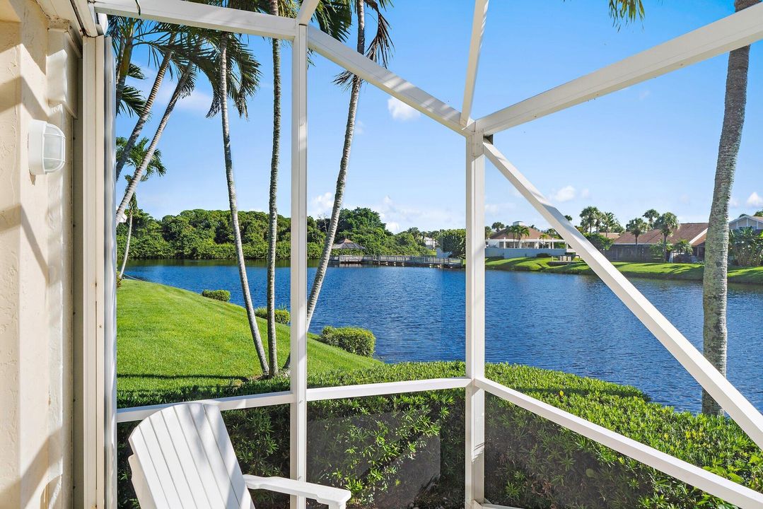 For Sale: $1,200,000 (3 beds, 2 baths, 2033 Square Feet)