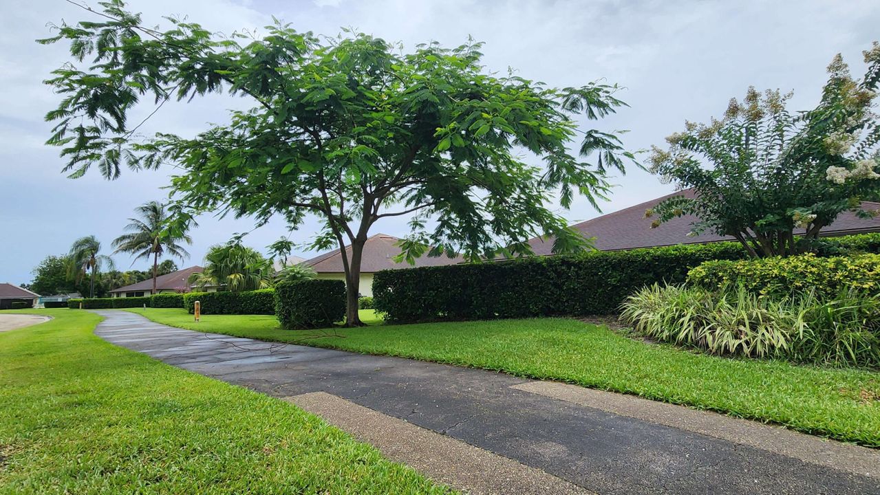 For Sale: $217,000 (3 beds, 2 baths, 1411 Square Feet)