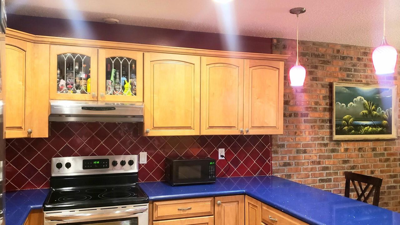 For Sale: $217,000 (3 beds, 2 baths, 1411 Square Feet)