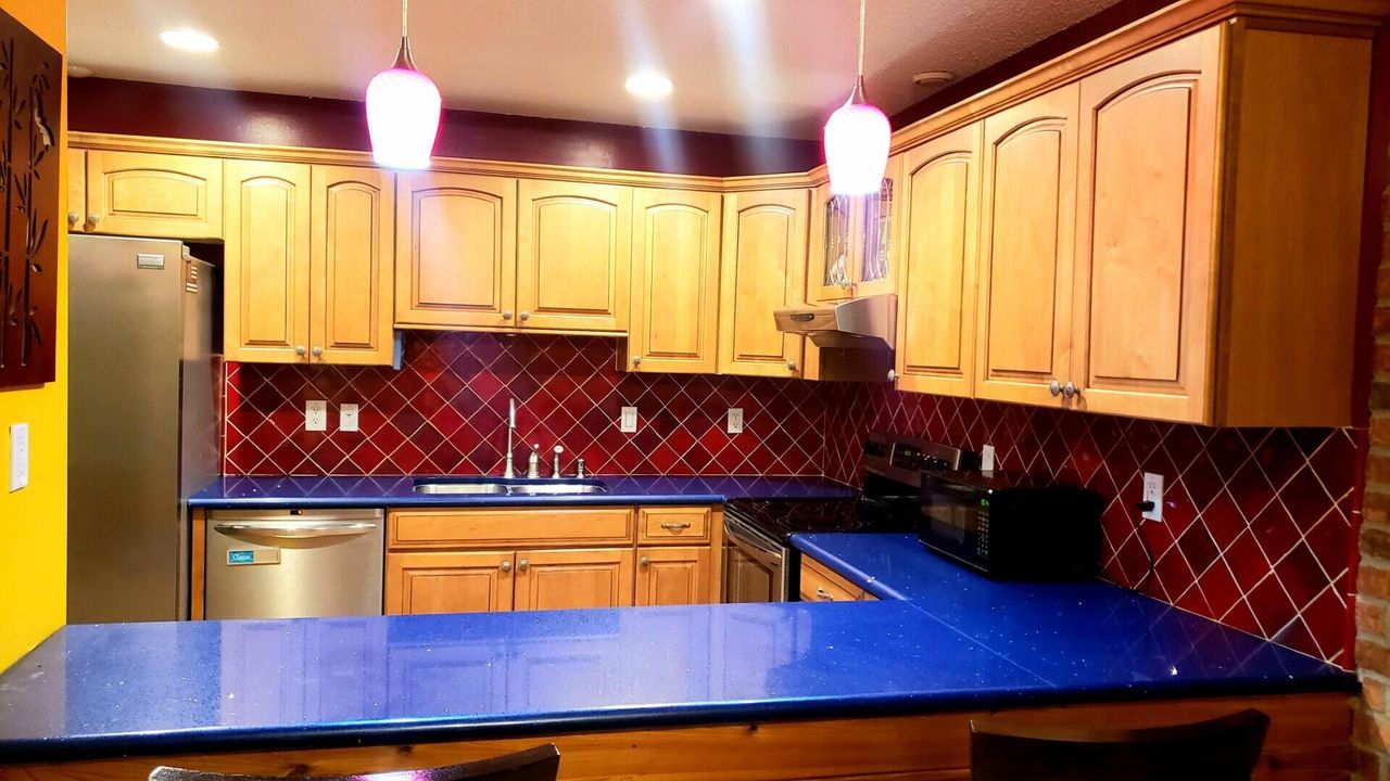 For Sale: $217,000 (3 beds, 2 baths, 1411 Square Feet)