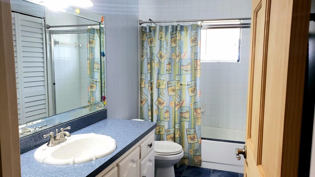 For Sale: $217,000 (3 beds, 2 baths, 1411 Square Feet)