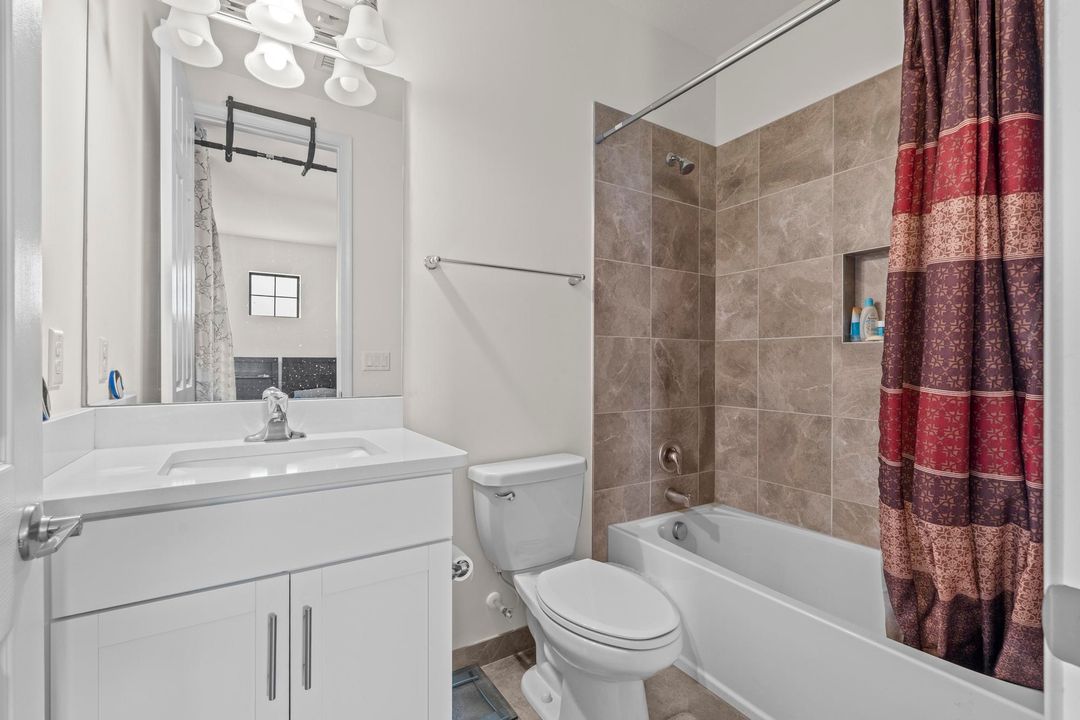 待售: $899,500 (4 贝兹, 4 浴室, 3600 平方英尺)