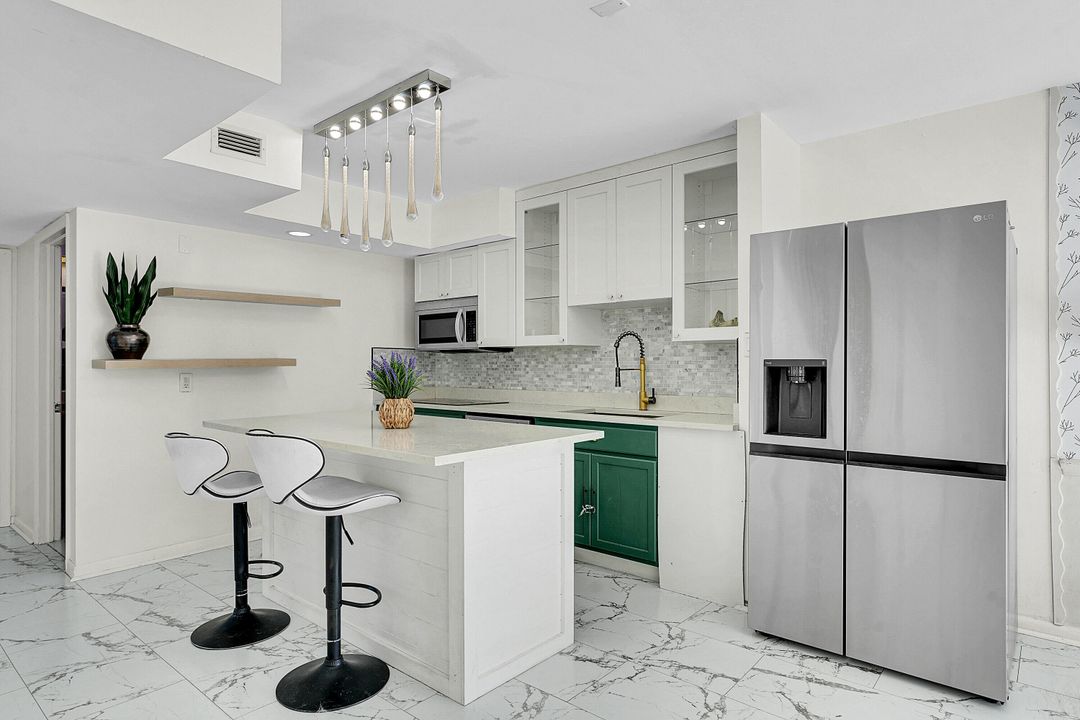 En Renta: $2,950 (3 camas, 2 baños, 1279 Pies cuadrados)