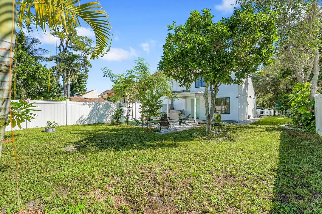 En Renta: $2,950 (3 camas, 2 baños, 1279 Pies cuadrados)