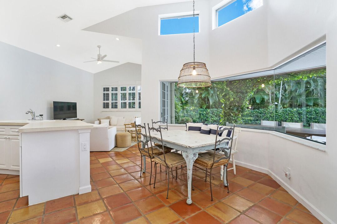 For Rent: $15,000 (3 beds, 2 baths, 2177 Square Feet)