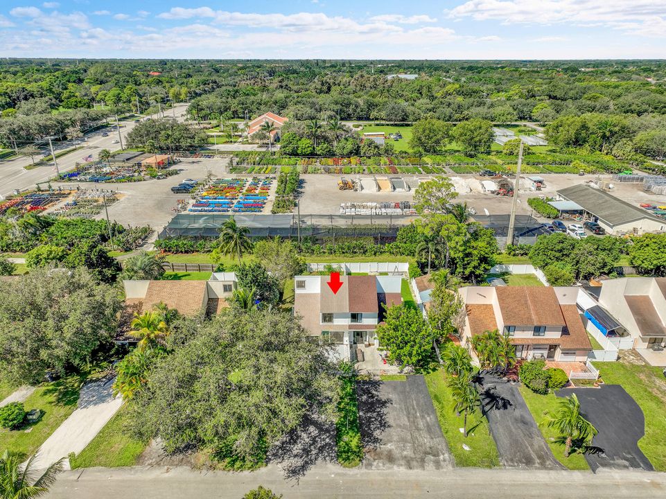 For Sale: $389,500 (3 beds, 2 baths, 1279 Square Feet)