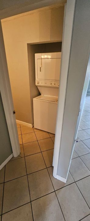 For Rent: $1,800 (2 beds, 2 baths, 1022 Square Feet)