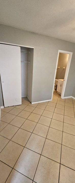 For Rent: $1,800 (2 beds, 2 baths, 1022 Square Feet)
