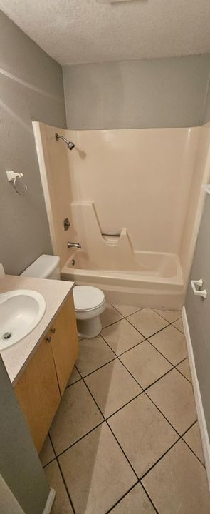 For Rent: $1,800 (2 beds, 2 baths, 1022 Square Feet)