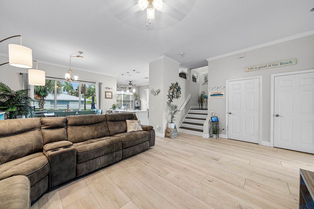 待售: $684,700 (3 贝兹, 2 浴室, 1770 平方英尺)