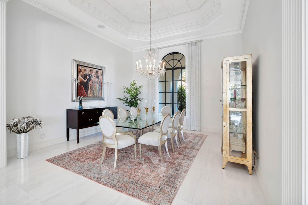 На продажу: $13,795,000 (5 спален, 7 ванн, 8254 Квадратных фут)